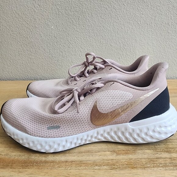 Nike Revolution 5 Shoes Mens Size 10 Running Athletic BQ3207-600 main image 8